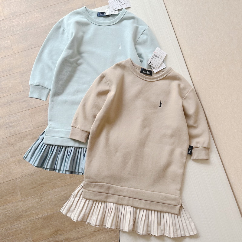 棉绒卫衣拼接百褶裙茧型