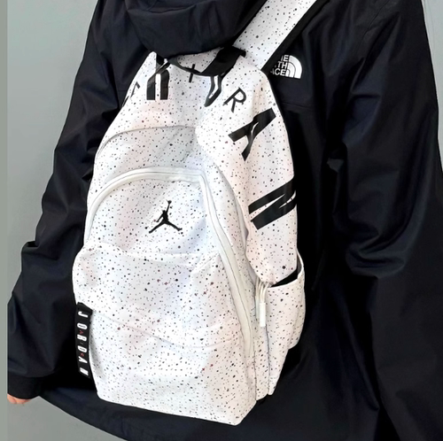 耐克AirJordan大容量男女双肩包