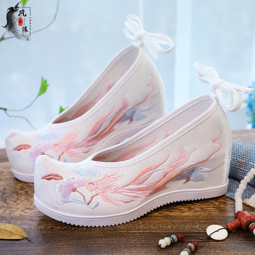 春季原创汉服鞋子女古风绣花鞋内增高翘头弓鞋古装配鞋民族风布鞋