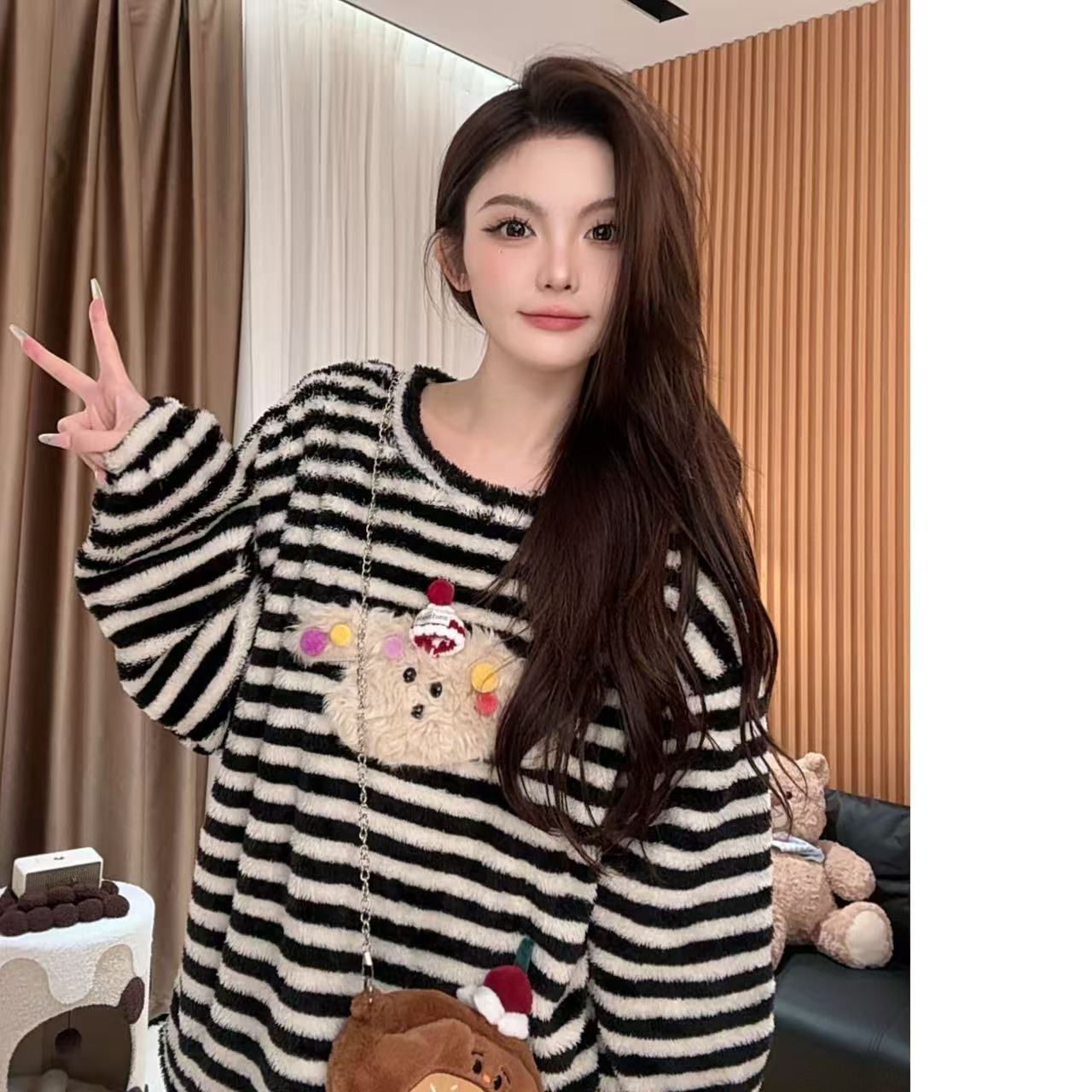 家居服套装女可爱毛绒绒小狗睡衣冬季保暖条纹睡裤两件套