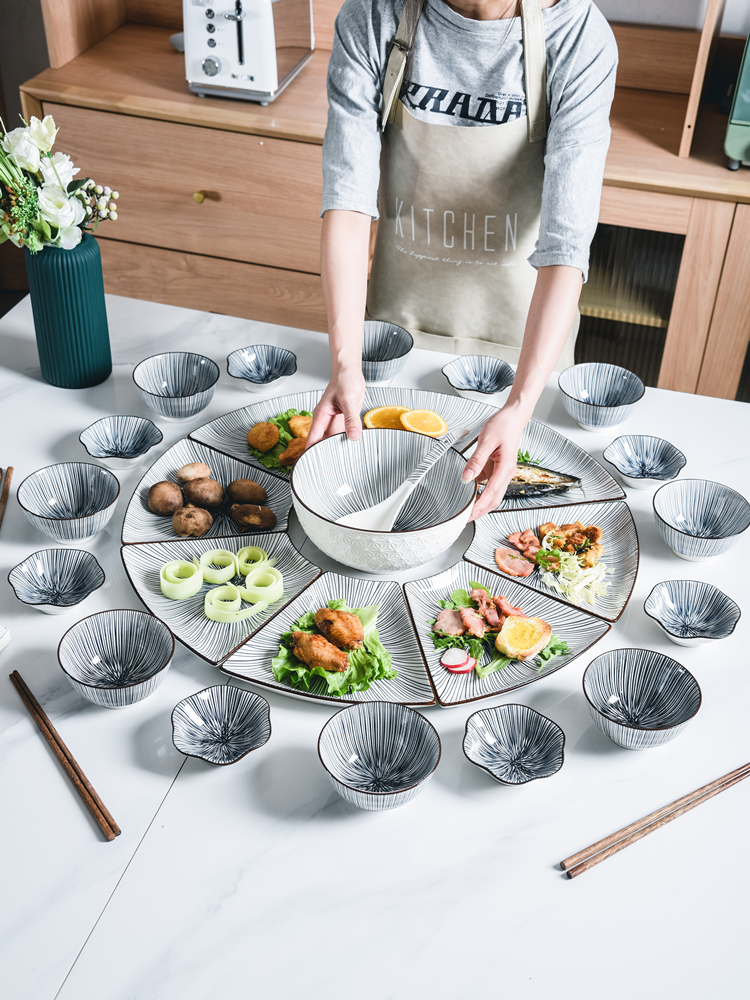 拼盘碗碟套装家用餐具组合过年团圆盘桌拼盘陶瓷扇形家庭聚餐盘