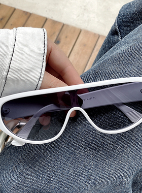 墨镜男女同款连体机车防紫外线白色太阳镜网红ins开车沙滩眼镜潮
