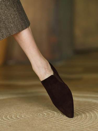 通勤风深口单鞋加绒气质尖头磨砂皮裸靴低跟一脚蹬工作女鞋2025年