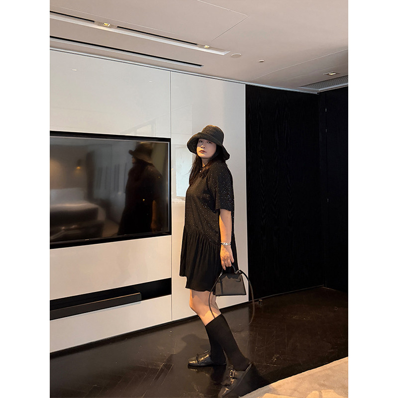 现货！铅笔小鑫大码女装重工撒银烫钻褶皱松紧设计连衣裙