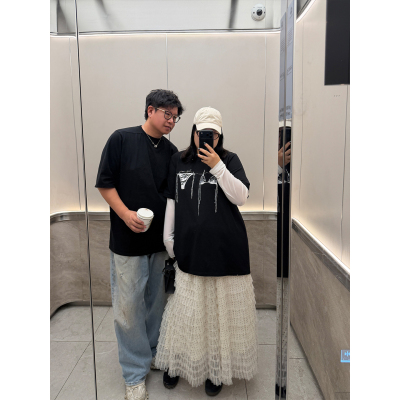 现货！铅笔小鑫大码女装吸睛俏皮比基尼印花黑色假两件印花T恤