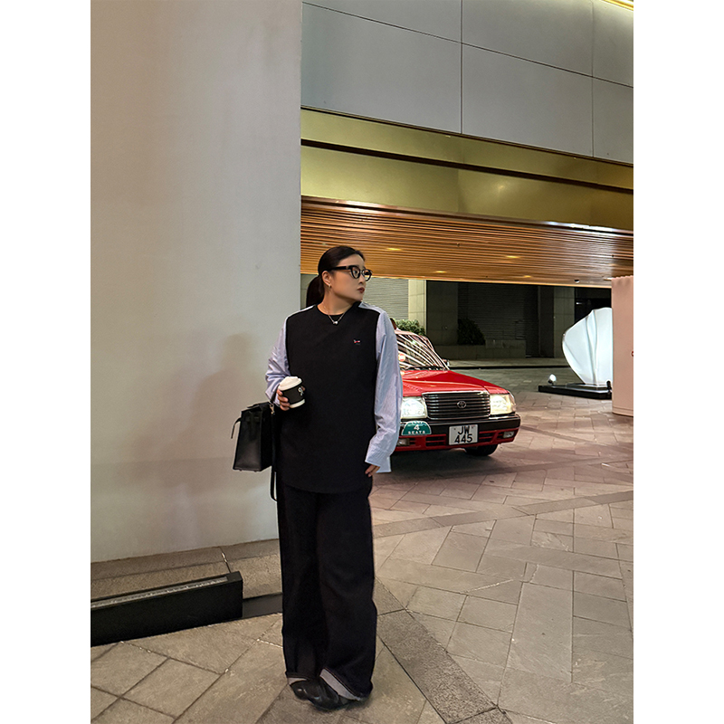 铅笔小鑫大码女装 撞色吸睛 刺绣拼接 小众正肩衬衫