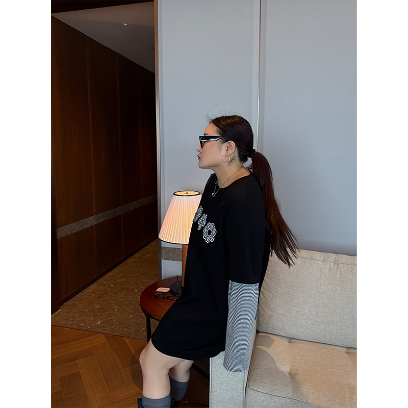 铅笔小鑫大码女装 花朵条纹 撞色拼接 假两件T恤连衣裙