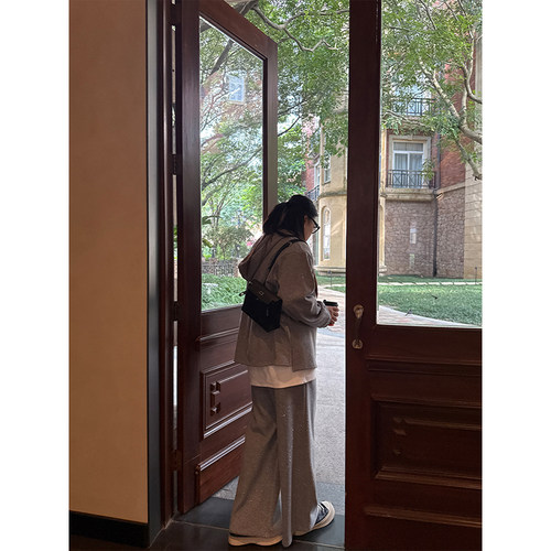 铅笔小鑫大码女装懒人穿搭细闪设计 显瘦开叉卫衣+裤子套装