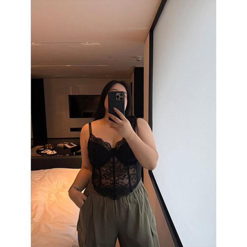 铅笔小鑫大码女装法式蕾丝细肩带可外穿打底吊带美背