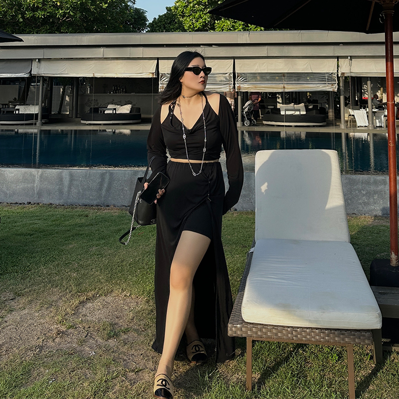 铅笔小鑫挂脖荡领长袖开叉裙套装