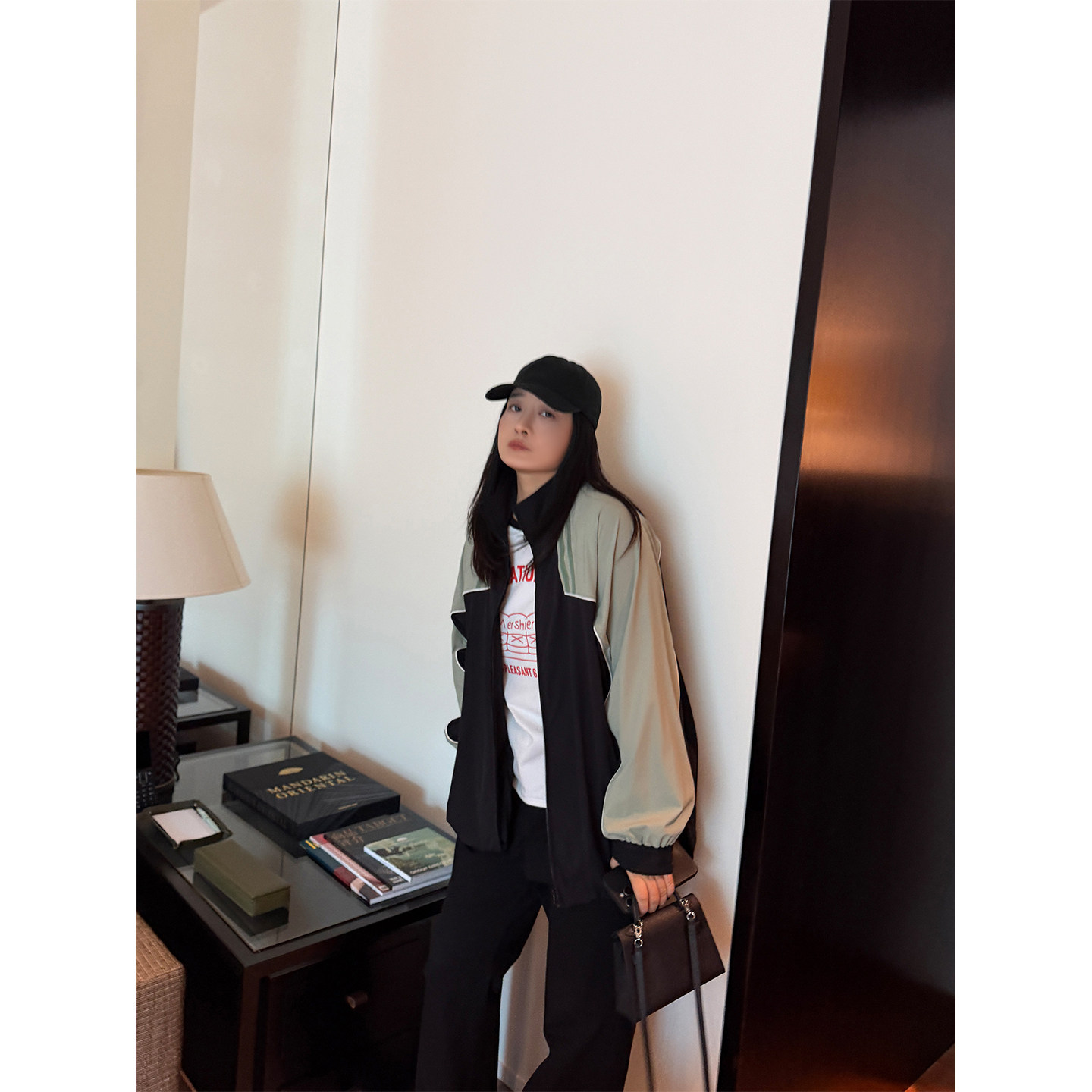 铅笔小鑫大码女装吸睛撞色运动风拉链插肩袖宽松外套