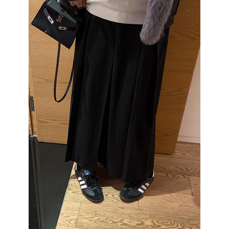 铅笔小鑫大码女装黑色压褶垂感经典百褶显瘦半身长裙,女装/女士精品,大码半身裙,淘宝优惠券,粉丝福利购,淘宝优惠卷