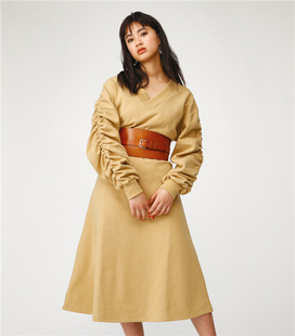 褶皱袖 日系日本潮牌 2018秋季 V领纯色休闲直筒连衣裙女