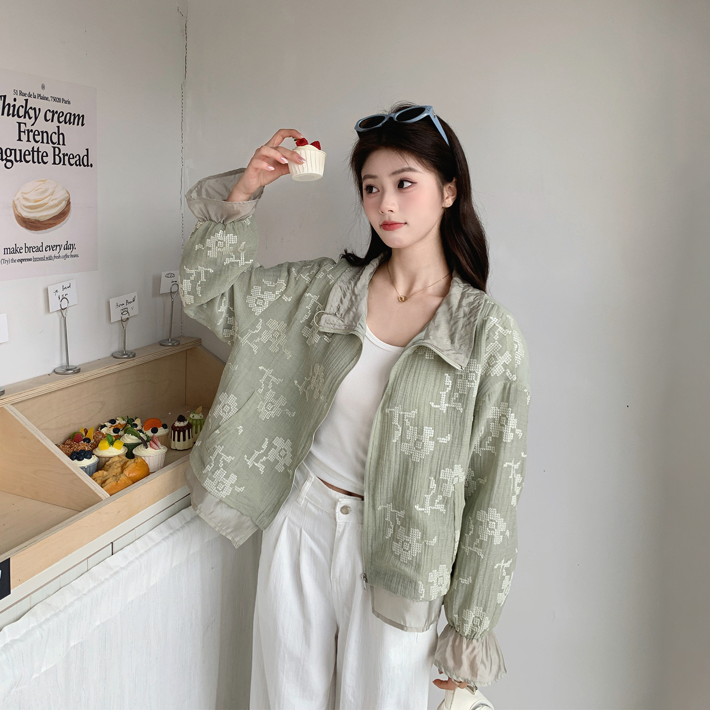 休闲气质浅绿色印花翻领外套女春季2026新款小个子夹克爆款高级感