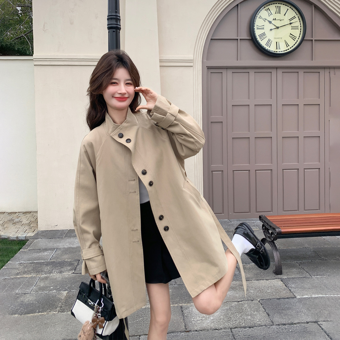 卡其色立领显瘦气质风衣外套女春季2026新款收腰高端大气超火大衣