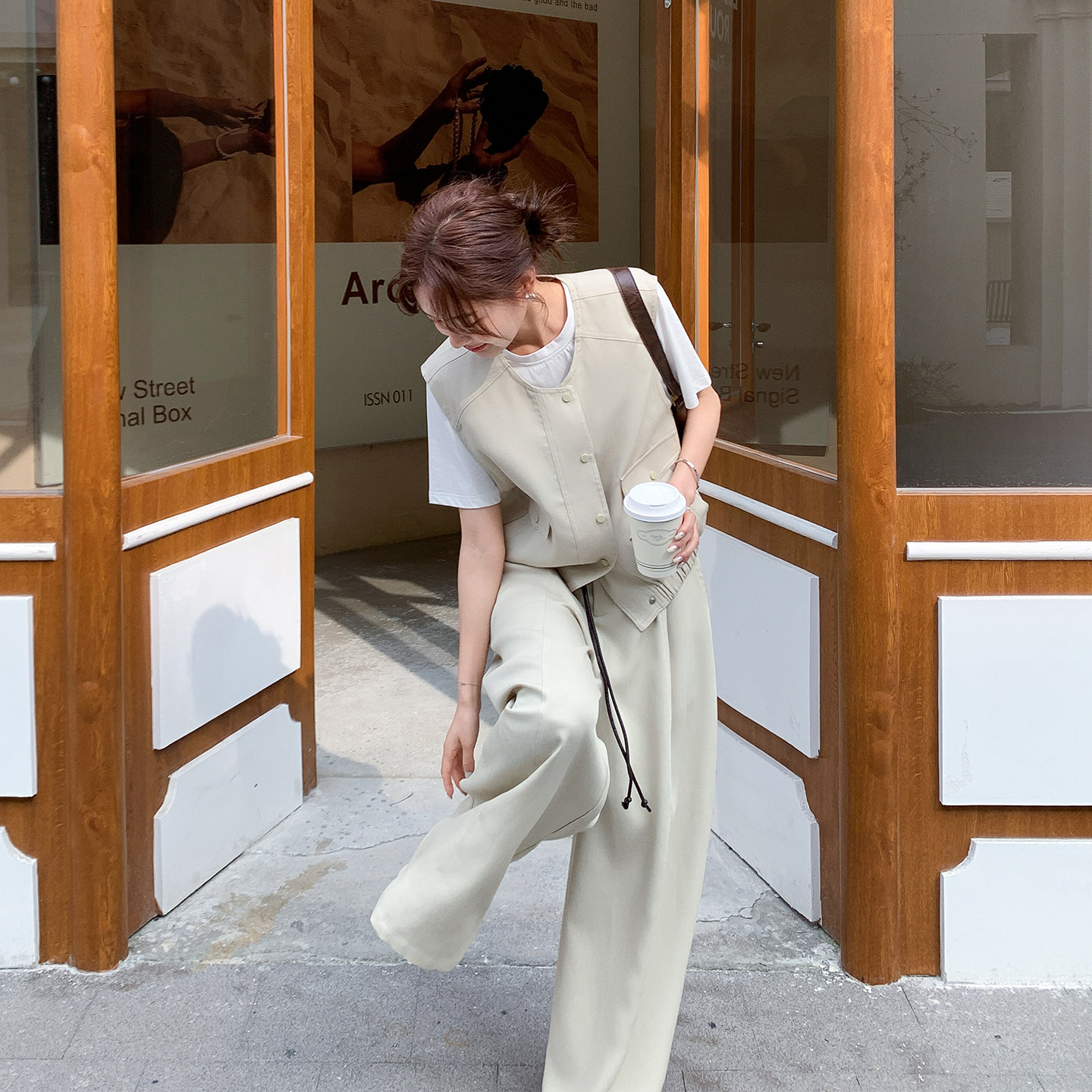 一整套氛围感穿搭套装女春季2026新款轻熟风马甲T恤阔腿裤三件套