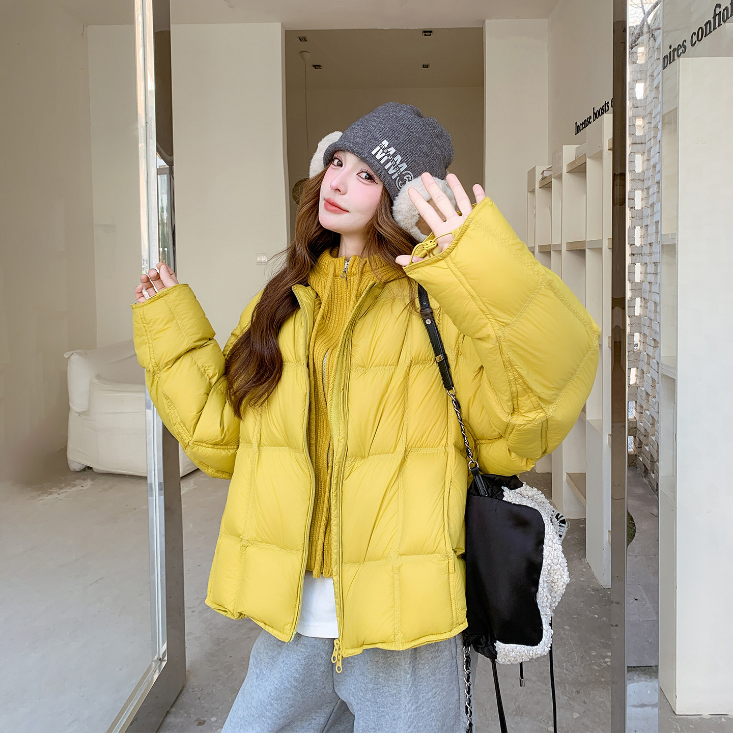 黄色假两件针织连帽拼接90羽绒服女冬季2025新款休闲小个子短外套