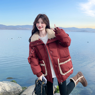 羊羔毛拼接超火羽绒服女冬季2025新款独特漂亮木耳边拼接超火外套