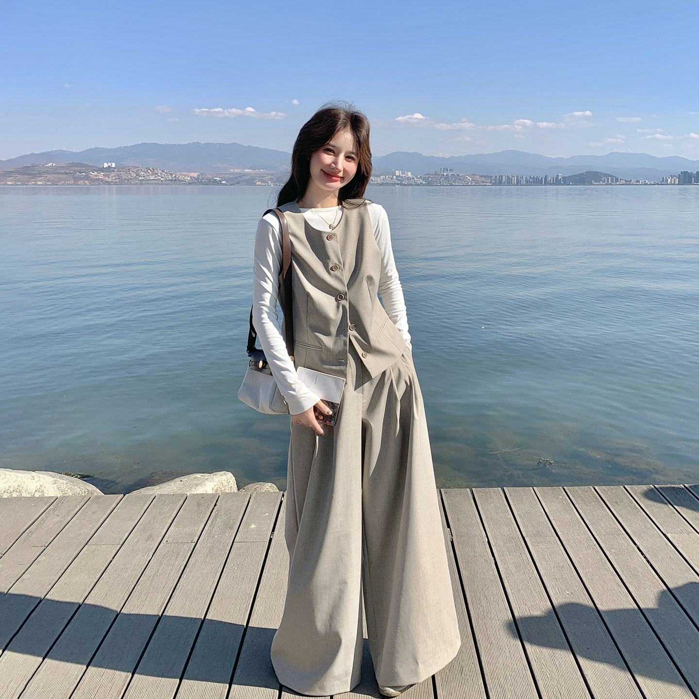 一整套韩系chic条纹马甲套装女春季2026新款气质T恤阔腿裤三件套