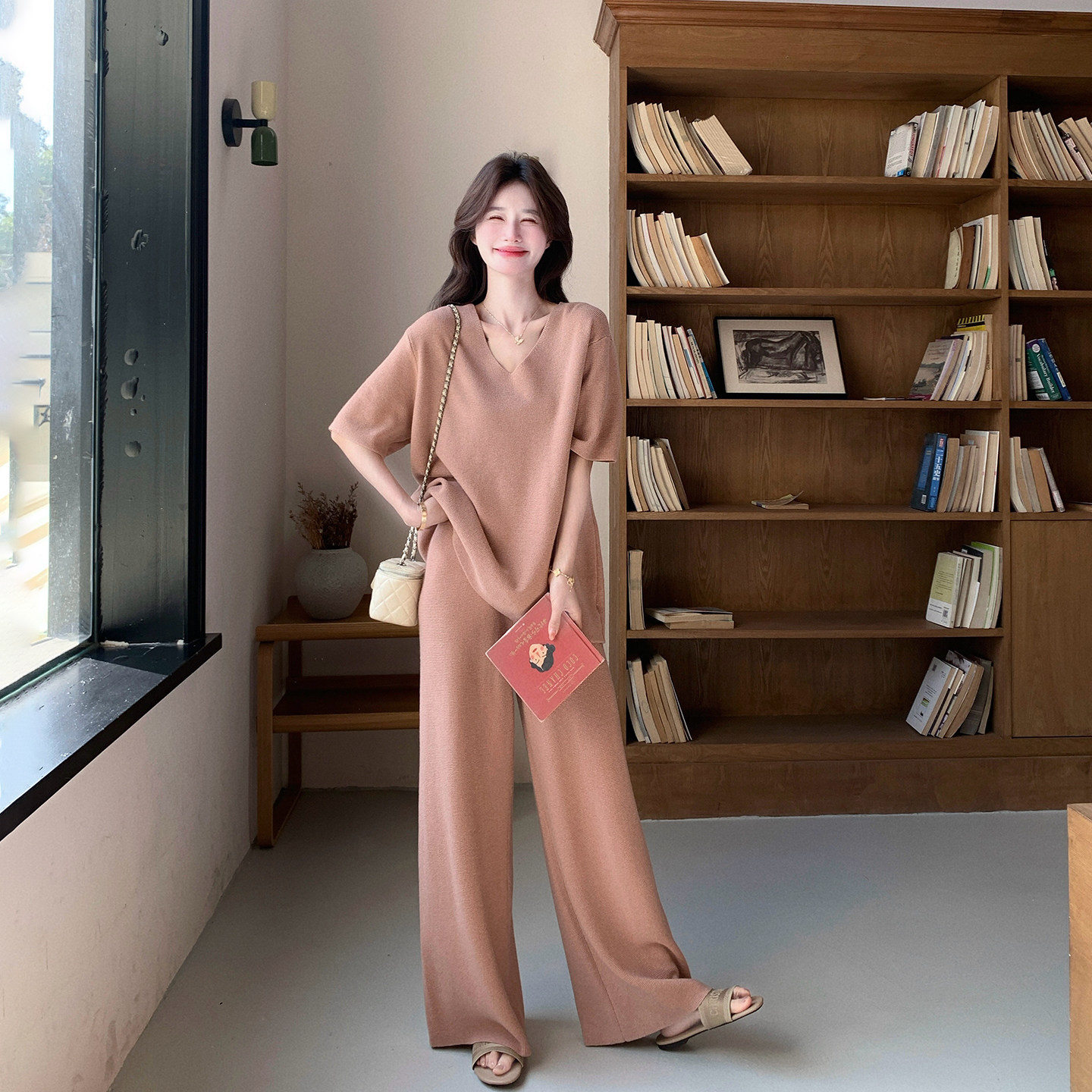 豆沙红V领针织衫阔腿裤套装女春季2026新款轻熟小众不撞款两件套