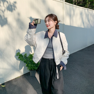 格子拼接减龄超火米白色短款外套女春季2026新款超好看小个子夹克