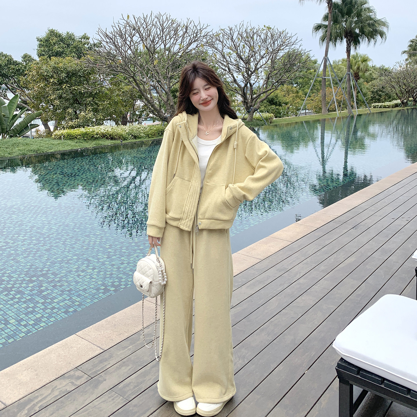 休闲运动风黄色连帽卫衣套装女春季2026新款超火穿搭阔腿裤两件套,女装/女士精品,时尚套装,淘宝优惠券,粉丝福利购,淘宝优惠卷