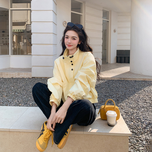 设计感立领黄色短款外套女春季2026新款小个子超好看俏皮活泼夹克
