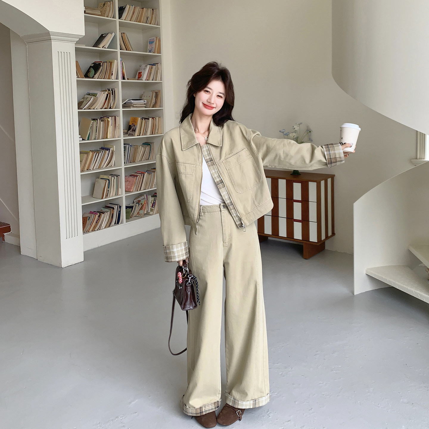 ootd穿搭一整套超火气质套装女春季2026新款减龄外套阔腿裤两件套