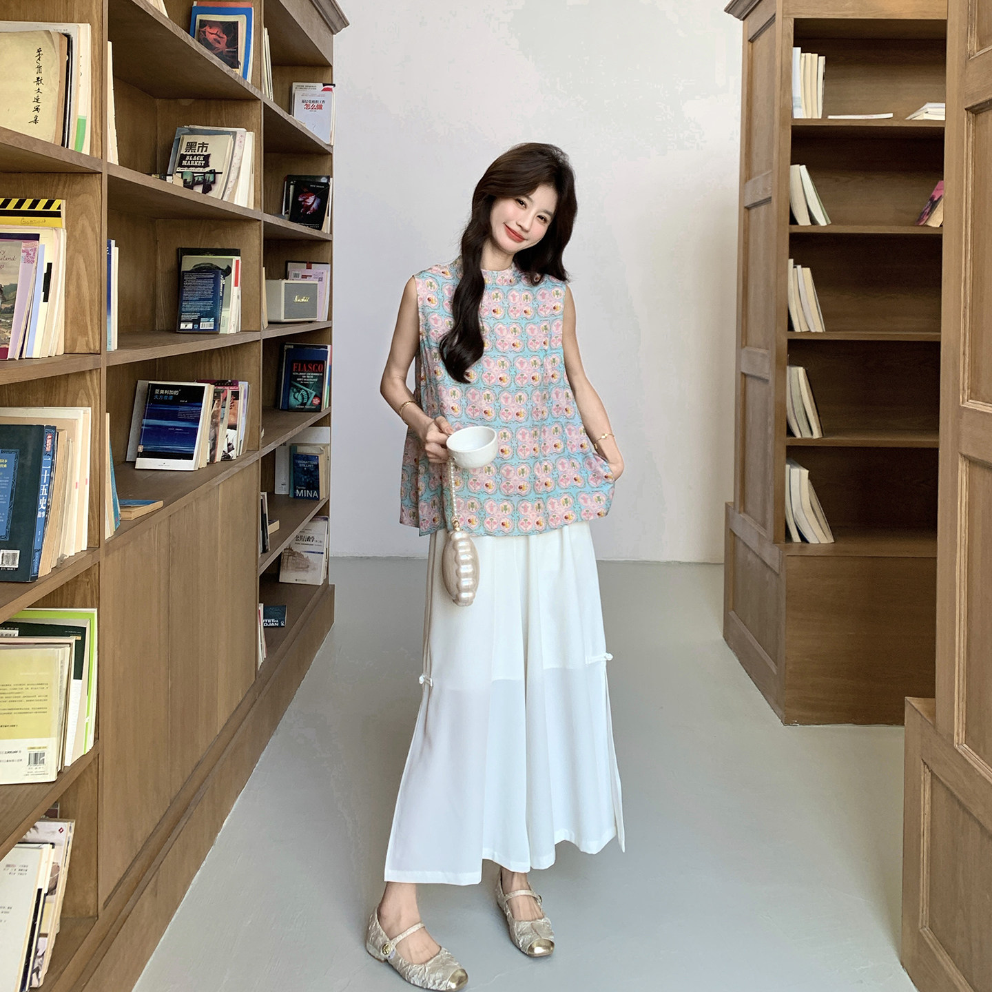 松弛感巨好看碎花无袖上衣套装女夏季2026新款小个子阔腿裤两件套