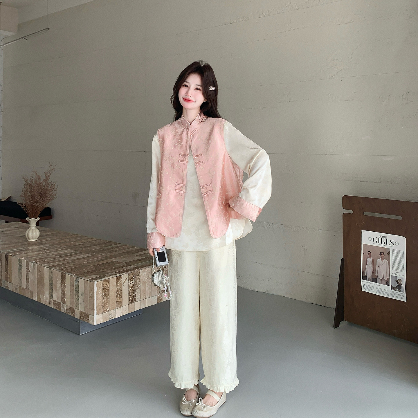 独特漂亮粉色马甲衬衫套装女春季