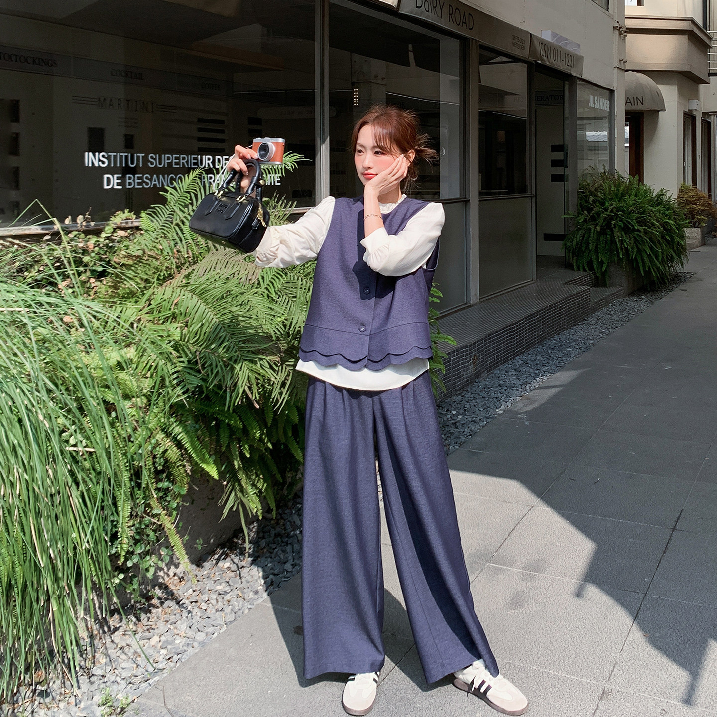 藏青色花边马甲套装女春季2026新
