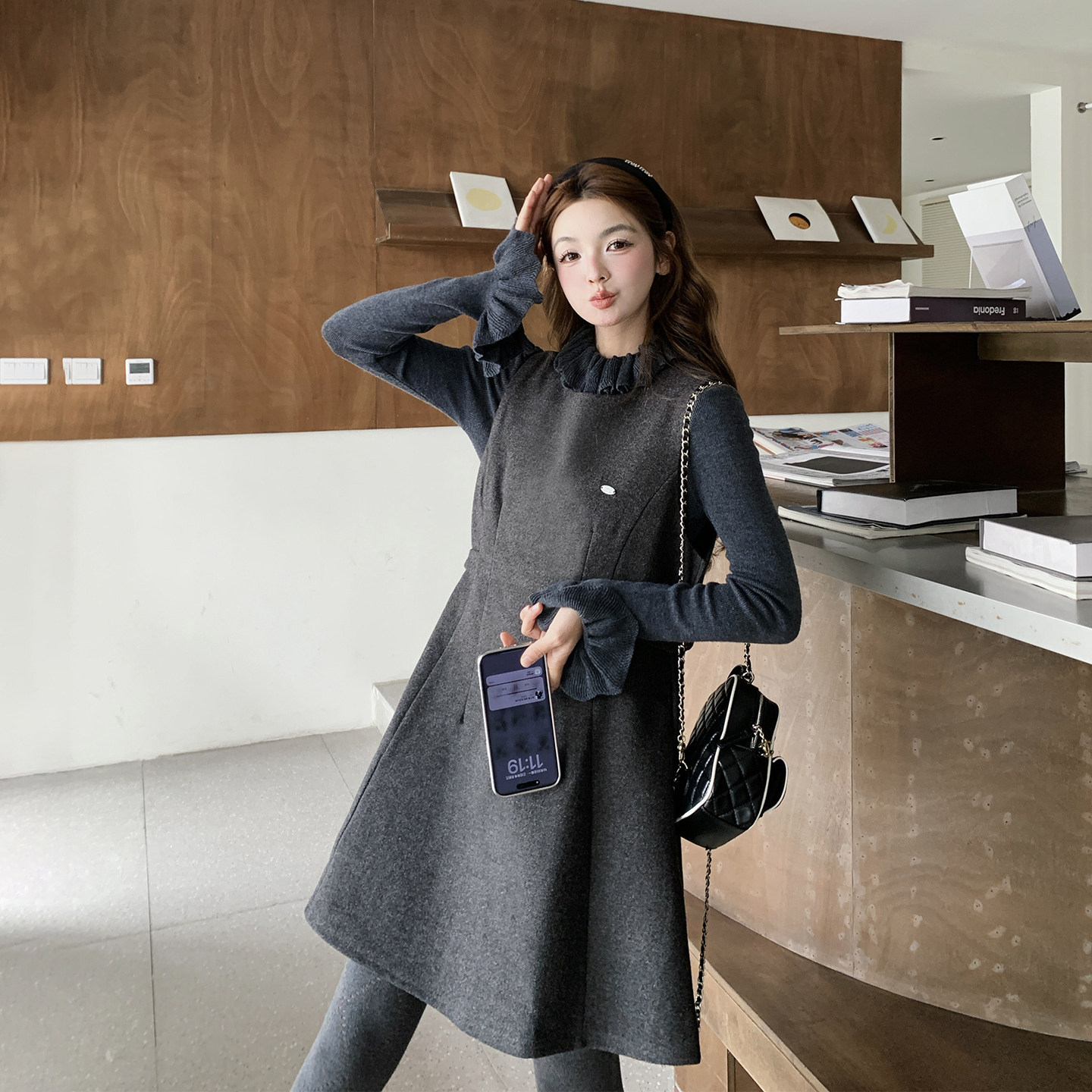 灰色小香风背心毛呢连衣裙两件套女春秋2026新款小个子打底衫套装