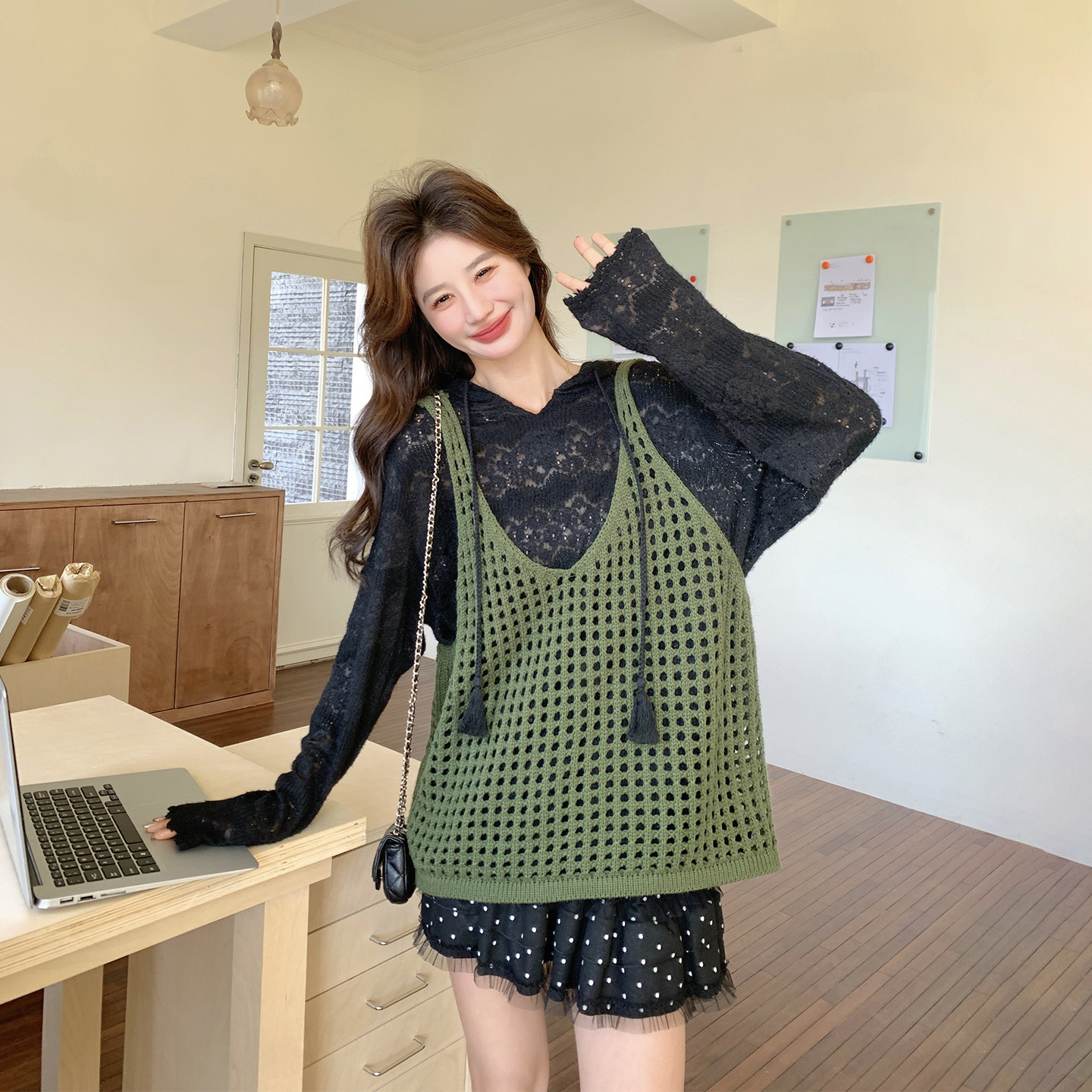 减龄绿色针织罩衫套装女春季2026新款小个子连帽蕾丝衫短裙三件套