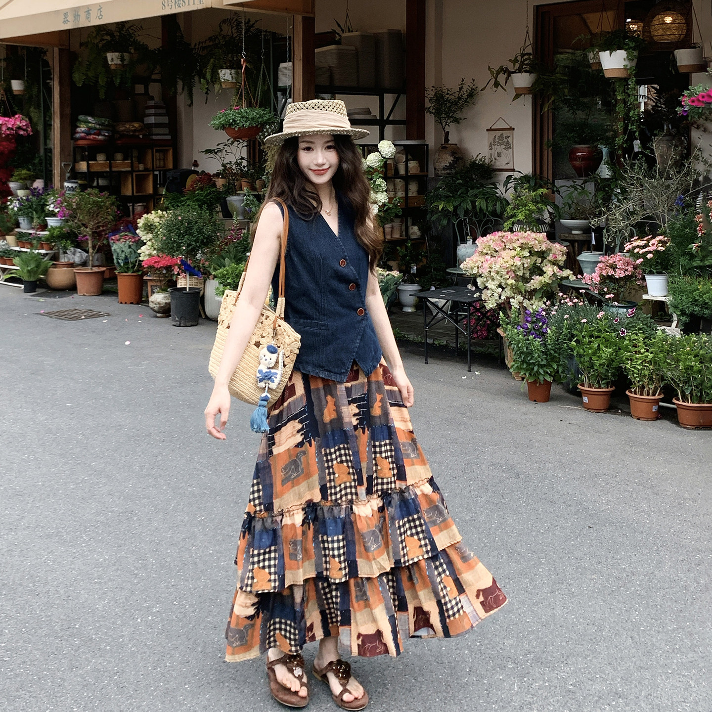 度假风减龄马甲套装女夏季2026新款今年流行爆款印花半身裙两件套