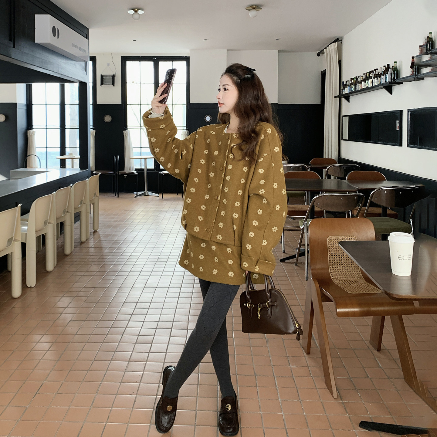 少女风超火减龄印花针织套装女春季2026新款气质外套半身裙两件套