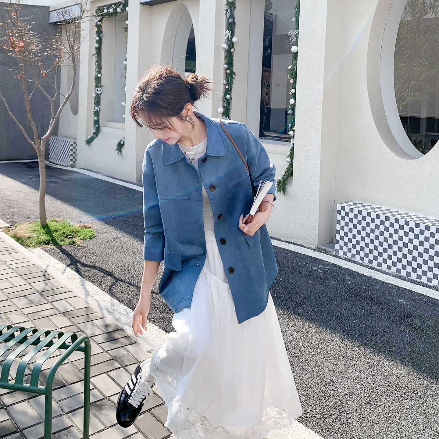 时尚百搭蓝色麂皮绒外套女春季2026新款今年流行爆款超火减龄夹克