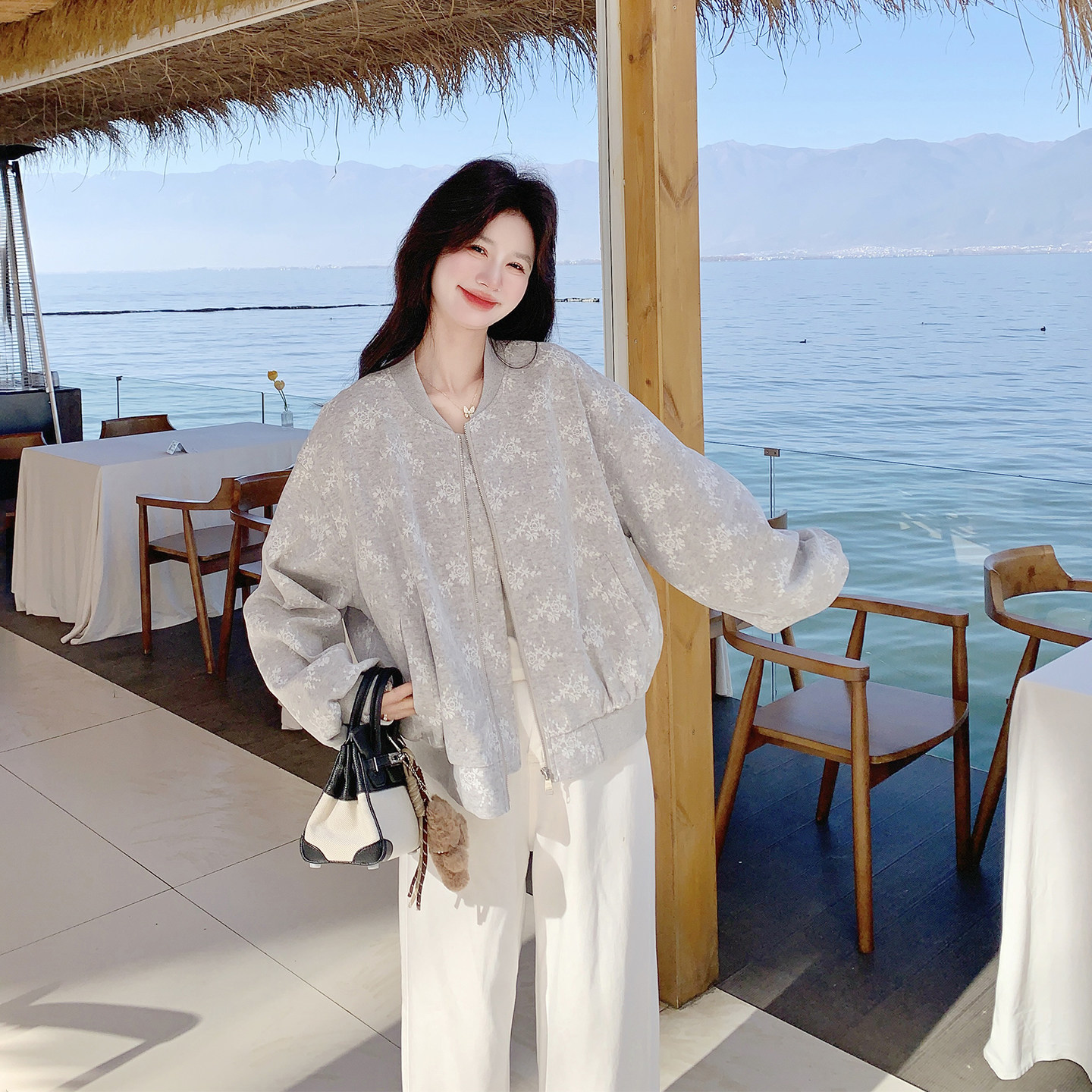 休闲超级好看灰色短外套女春2026