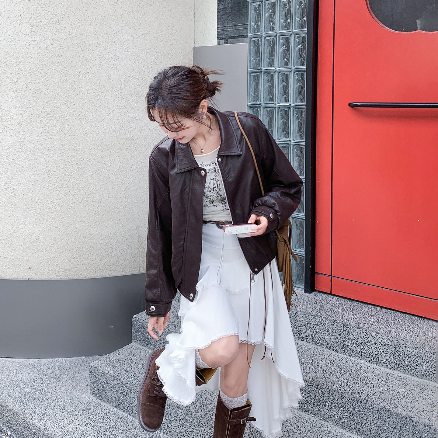 机车服复古超火咖色翻领皮衣外套女春季2026新款短款小个子PU夹克