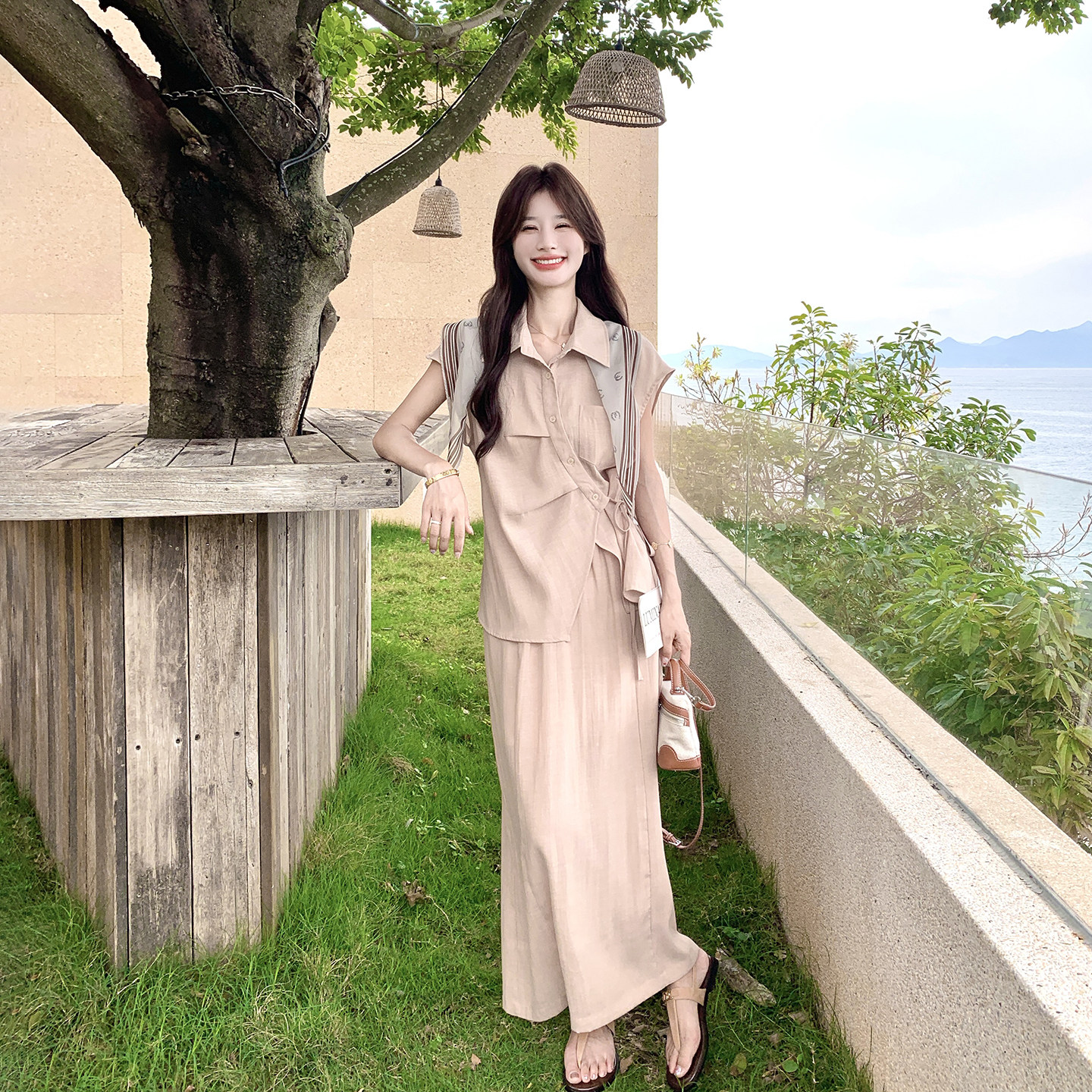 浅卡其收腰衬衫半身裙套装女夏季
