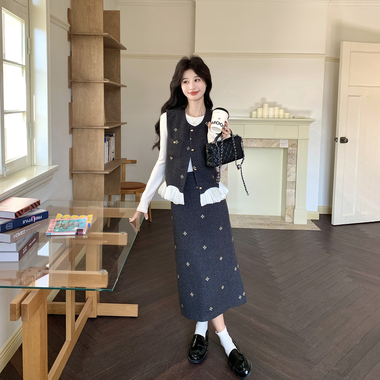 独特漂亮碎花马甲内搭半身裙套装