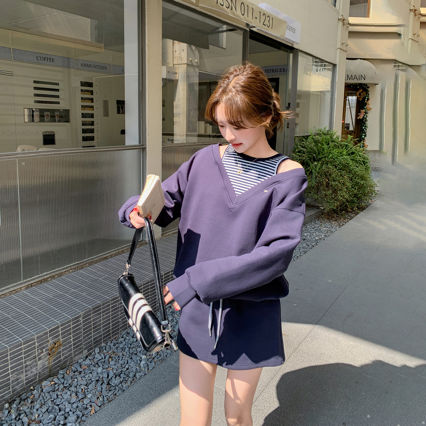 藏青色条纹拼接卫衣短裙套装女春季2026新款小个子气质ootd两件套