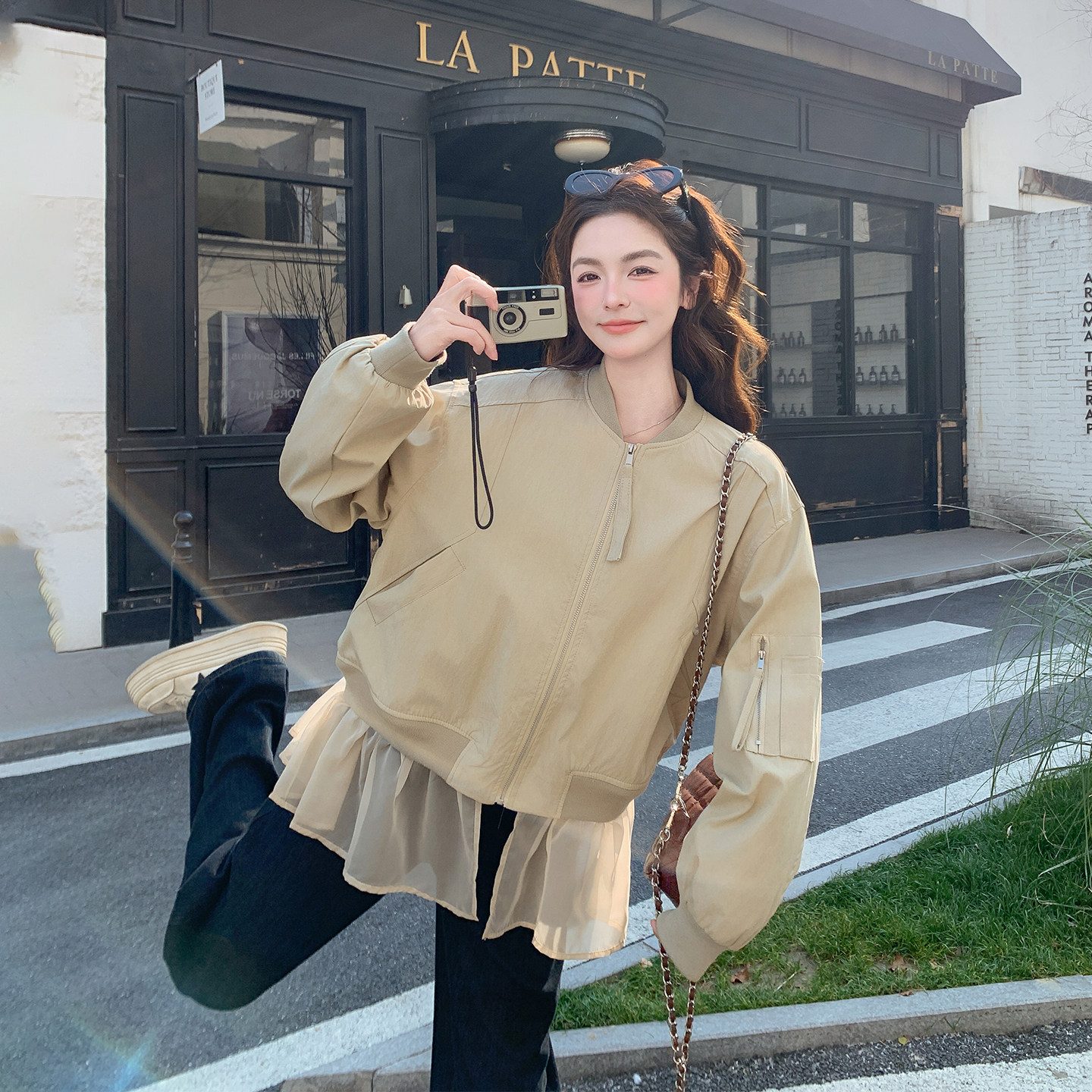 休闲卡其色网纱拼接棒球服外套女春季2026新款短款小个子减龄夹克