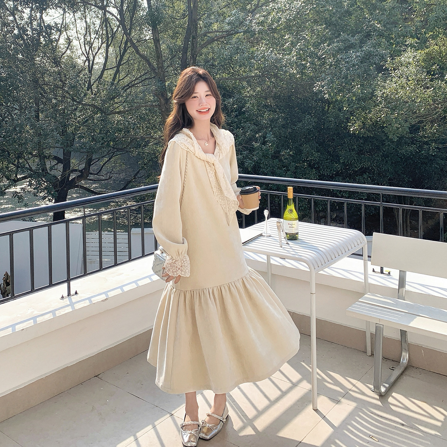 法式蕾丝披肩米白色连衣裙女春季2026新款巨好看大方得体绝美长裙