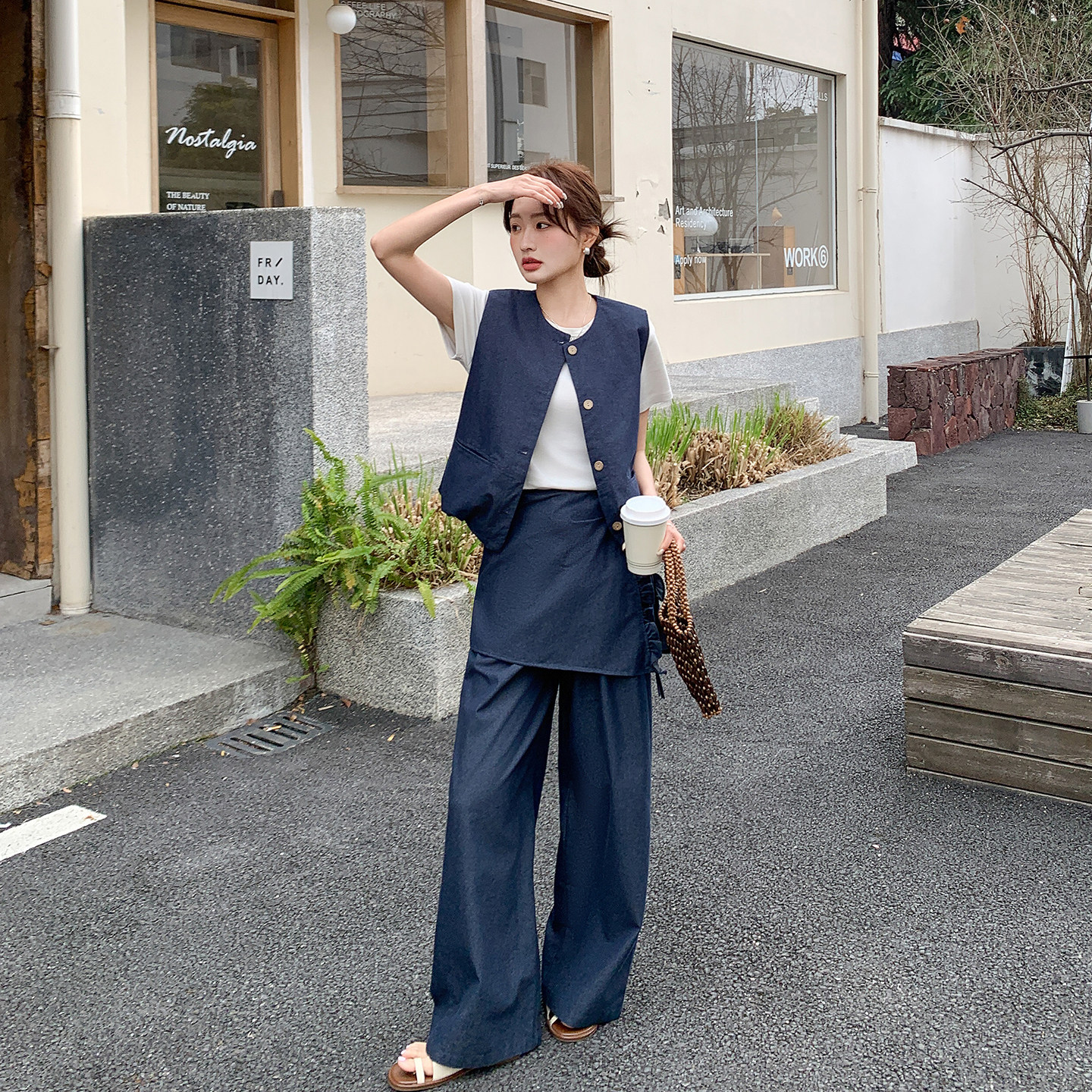 巨好看超火穿搭牛仔马甲T恤阔腿裤套装女夏季2026新款减龄三件套