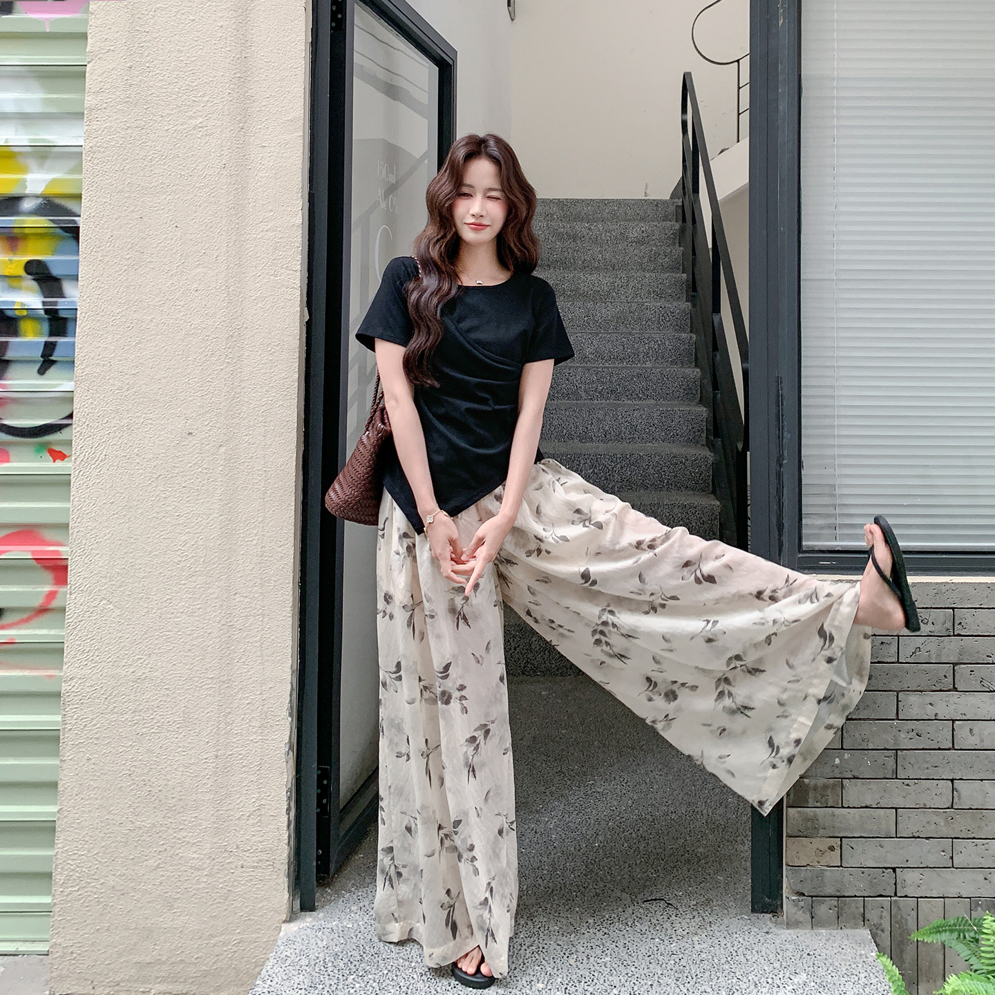 松弛感黑色不规则T恤套装女夏季