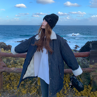 羊羔毛拼接牛仔90羽绒服外套女冬季2025新款百搭复古风中长款上衣