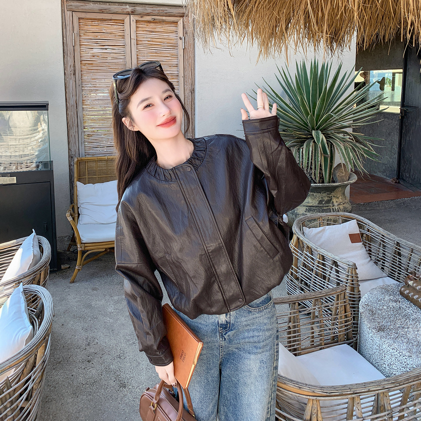 美拉德复古咖色花边领短款皮衣外套女春季2026新款小个子PU皮夹克,女装/女士精品,皮衣,淘宝优惠券,粉丝福利购,淘宝优惠卷