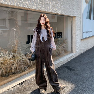 文艺休闲俏皮活泼少女风甜美套装女春季2026新款上衣背带裤两件套