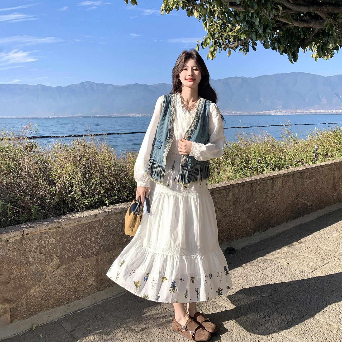 氛围感减龄碎花连衣裙套装女春季2026新款超火流苏牛仔马甲两件套