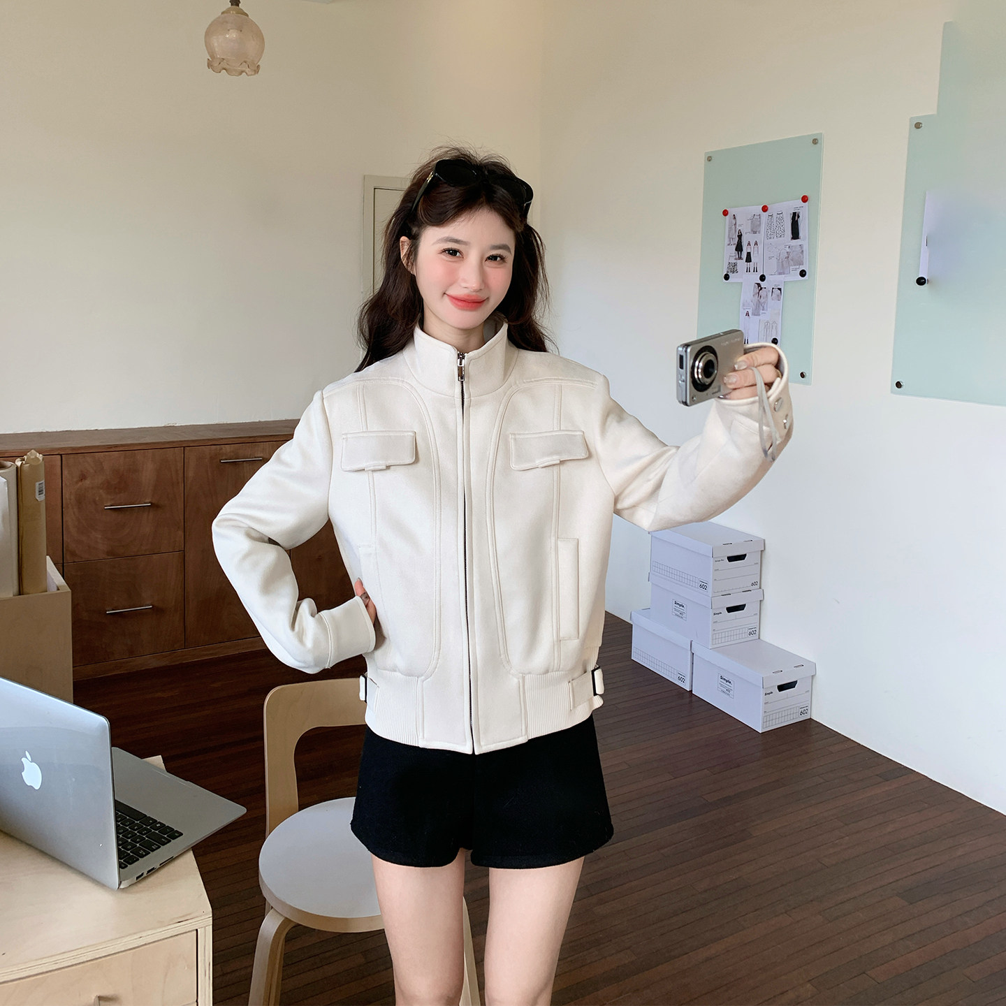 休闲复古麂皮绒白色短外套女春季2026新款小个子工装减龄超火夹克,女装/女士精品,短外套,淘宝优惠券,粉丝福利购,淘宝优惠卷